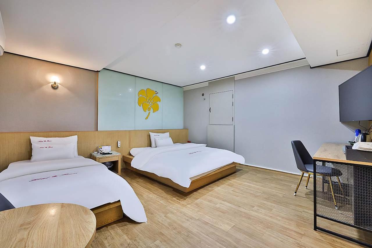 Flower Hotel Seul Zewnętrze zdjęcie