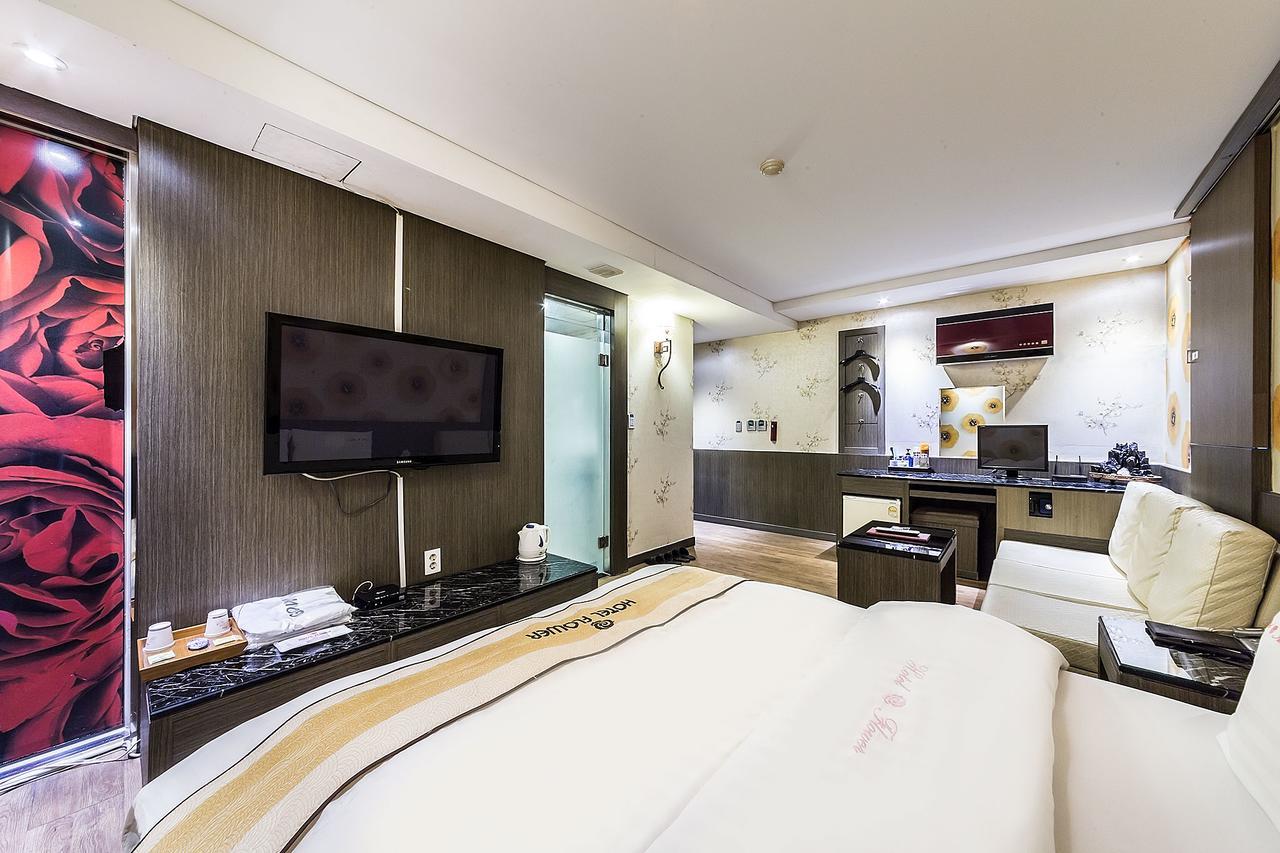 Flower Hotel Seul Zewnętrze zdjęcie